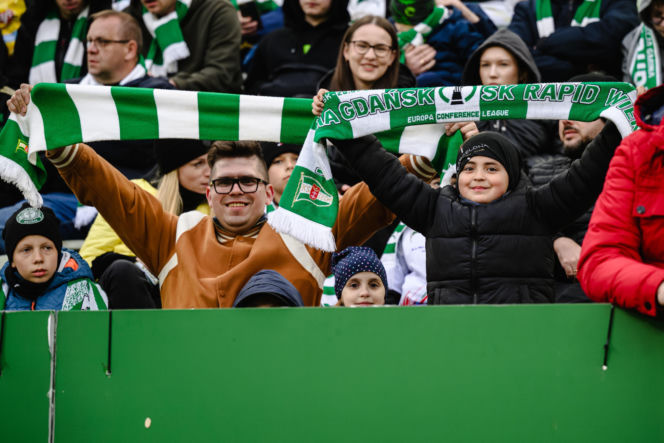 Lechia Gdańsk - Raków Częstochowa; Zdjęcia kibiców z meczu 30. kolejki PKO BP Ekstraklasy