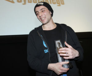 Debiutował jako Magik w Jesteś Bogiem. Tak na przestrzeni lat zmienił się Marcin Kowalczyk