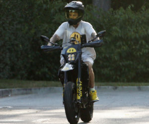 Justin Bieber na motocyklu