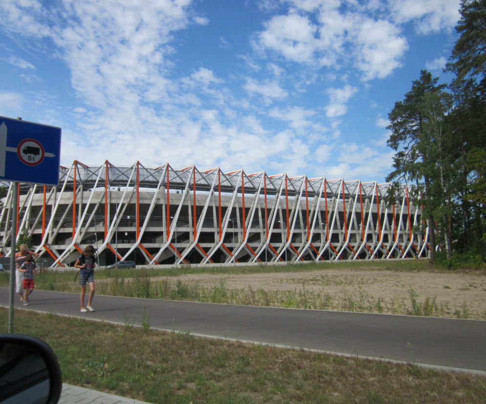 Białystok. Na stadionie miejskim uruchomiono punkt darów dla Ukraińców