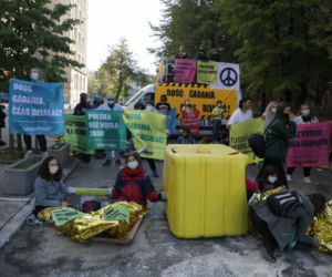 Aktywiści Greenpeace zablokowali gmach Ministerstwa Aktywów Państwowych