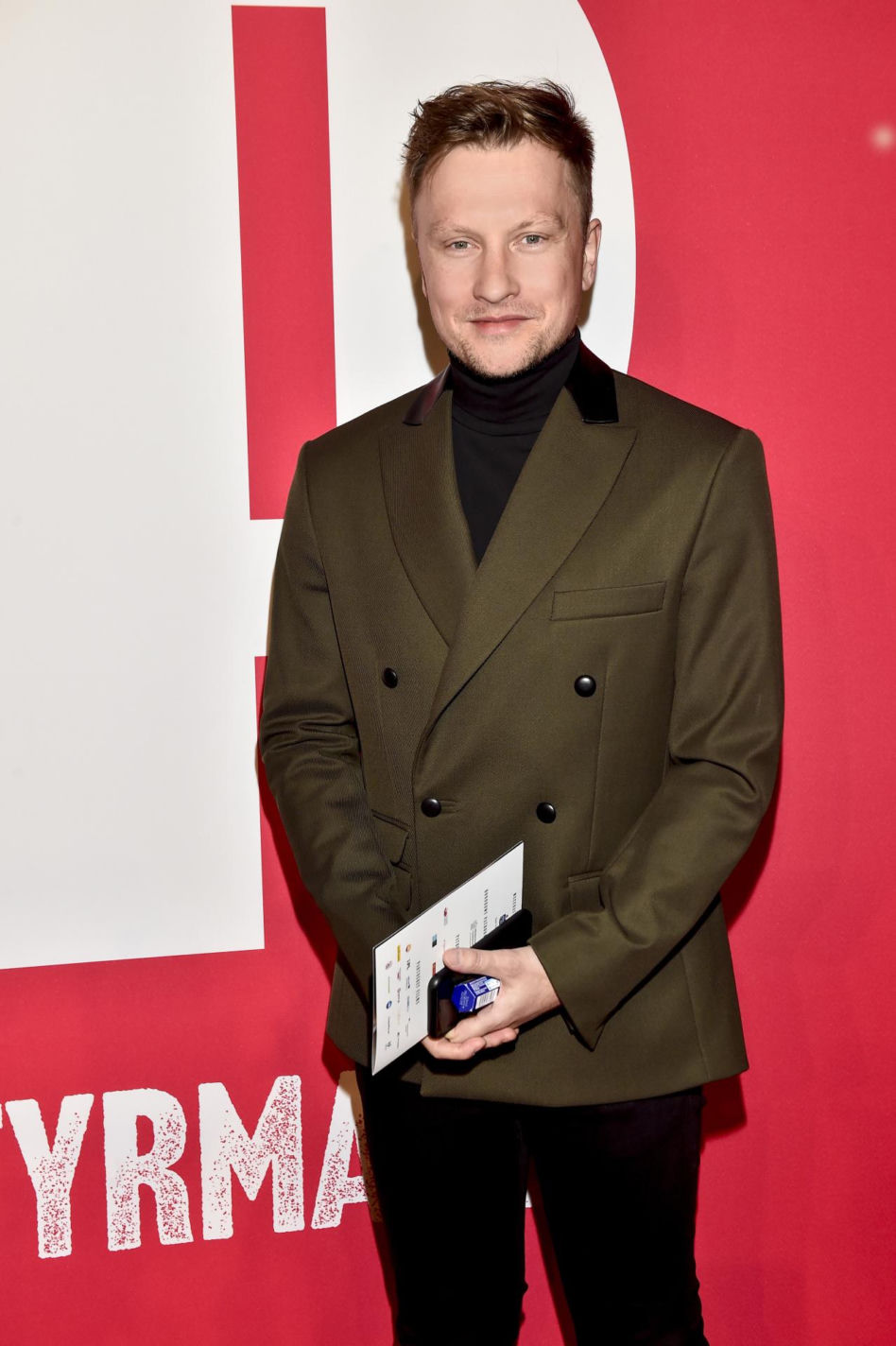 Od nastolatka z "Na Wspólnej" do eleganckiego mężczyzny. Tak zmieniał się Jakub Wesołowski