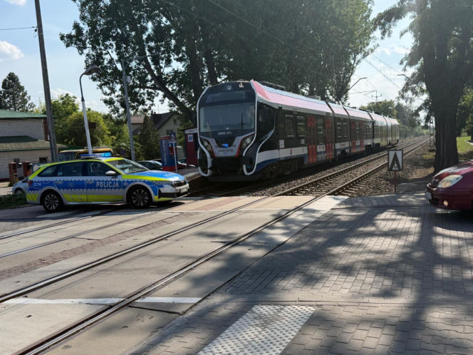 Dramat w pociągu WKD jadącym do Warszawy. Nie żyje pasażer
