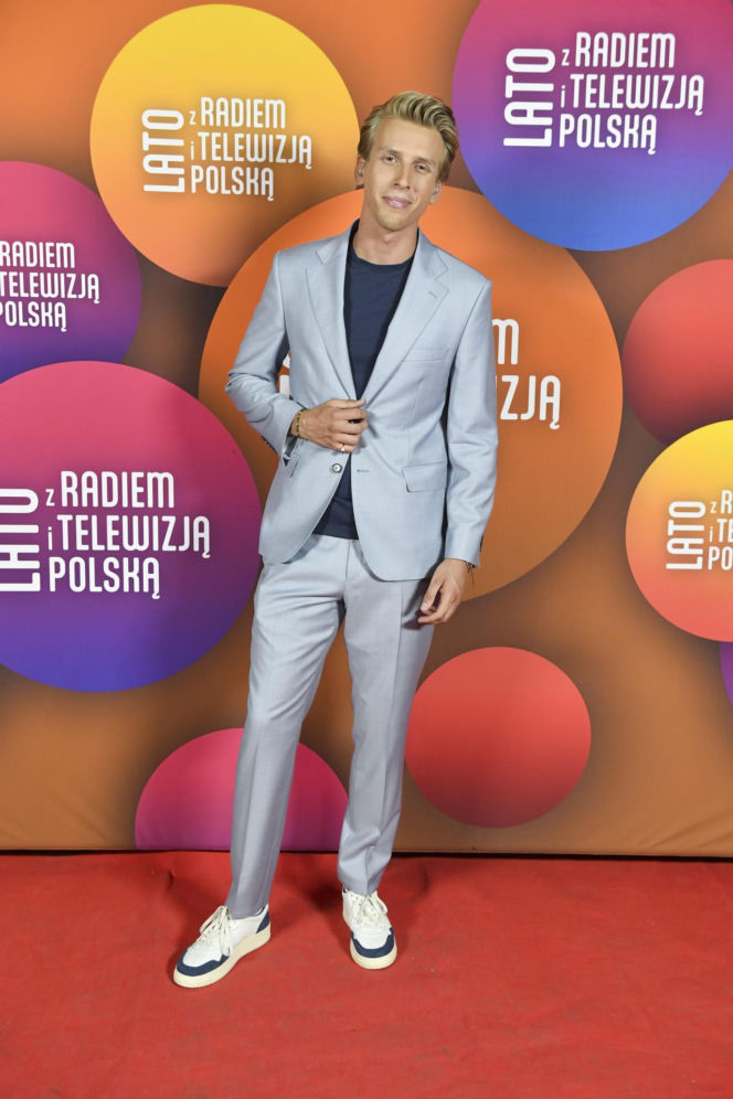 Syn Jarosława Jakimowicza powrócił na salony. Tak dziś wygląda 26-letni Jovan