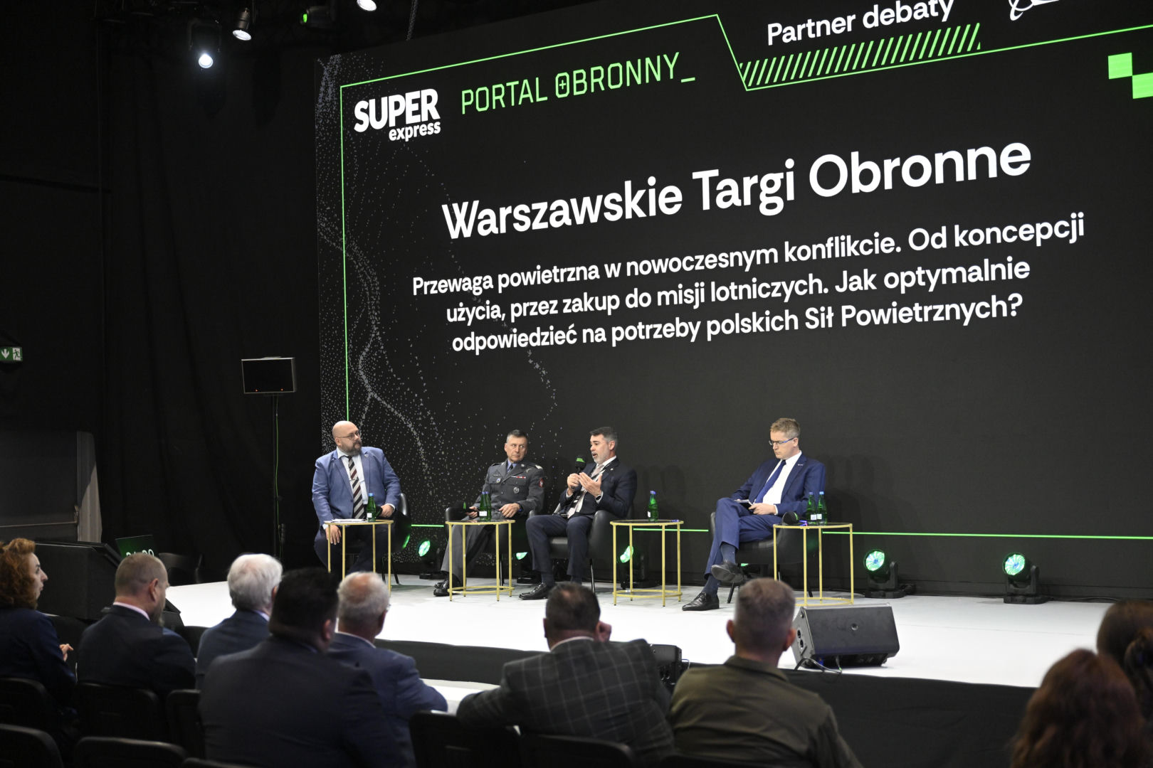 Scena Biała Przewaga powietrzna w nowoczesnym konflikcie. Od koncepcji użycia, przez zakup do misji lotniczych. Jak optymalnie odpowiedzieć na potrzeby polskich Sił Powietrznych?