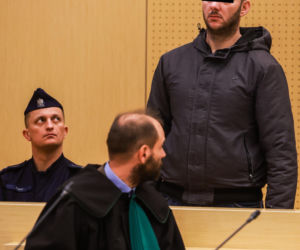 Chciał zobaczyć strusia, skatował go na śmierć.