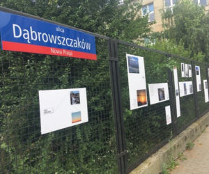 Wystawa przy ulicy Ratuszowej i Dąbrowszczaków