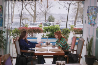 Panna młoda, odcinek 29. Yonca, Beyza