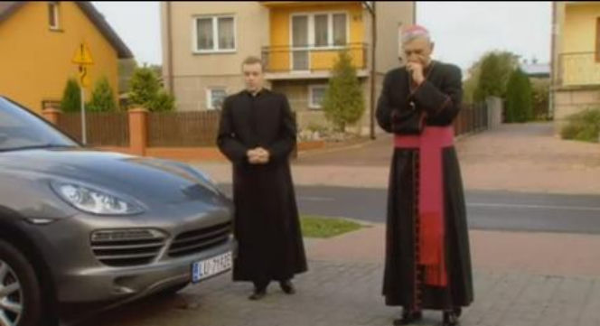 RANCZO 7 sezon odc. 89. Biskup Sądecki (Wiktor Zborowski), ksiądz Maciej (Mateusz Rusin)