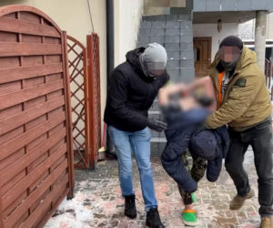 Podwójne zabójstwo na Targówku. Radek J. maczetą bronił się przed kontrterrorystami