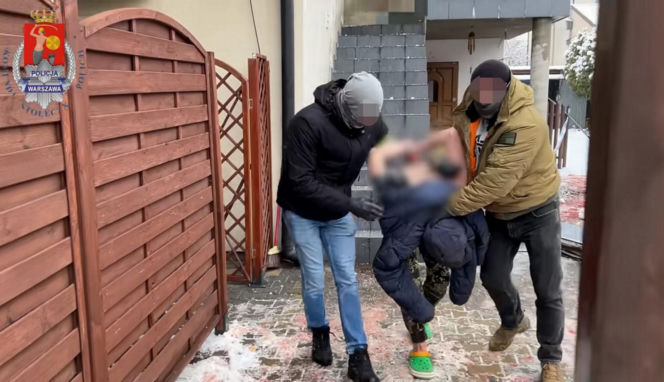 Podwójne zabójstwo na Targówku. Radek J. maczetą bronił się przed kontrterrorystami