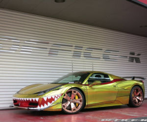 Ferrari 458 Spider Golden Shark