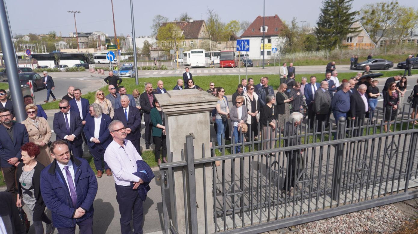 Pogrzeb Mirona Sycza. Tłumy pożegnały wicemarszałka województwa warmińsko-mazurskiego