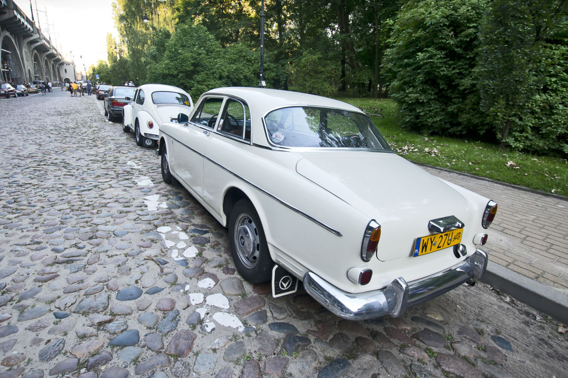 Klasyki na spotkaniu Youngtimer Warsaw 