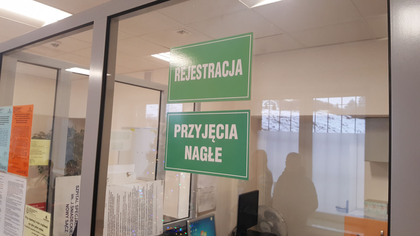 Nowy Sącz: Pogoda zbiera żniwo, ucierpiało już prawie 100 osób! Na SOR prawdziwe oblężenie