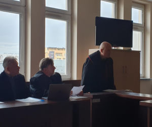 Związał księdza i zakleił mu usta. Zabił dla pieniędzy z kolędy. Tomasz J. Przed sądem