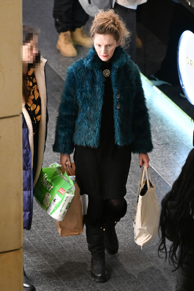 Agata Buzek na zakupach