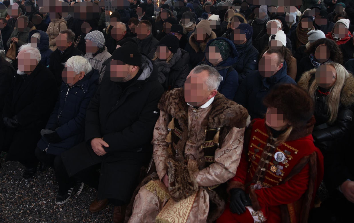 Pogrzeb ks. Isakowicza-Zaleskiego. Tak żegnają zmarłego kapłana