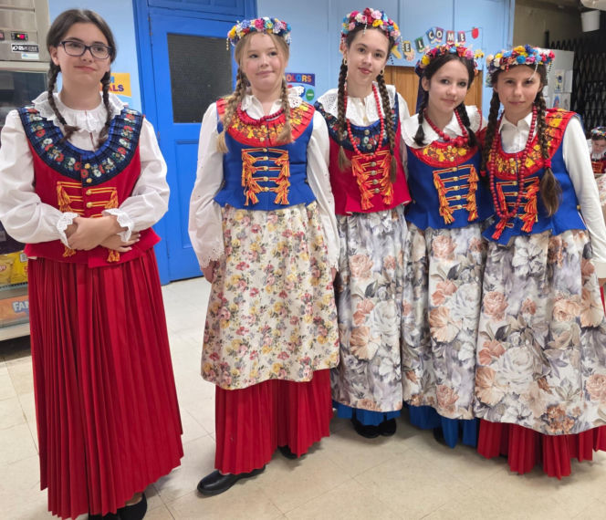 Wiosenny Spektakl zespołu „Krakowianki i Górale” na Greenpoincie