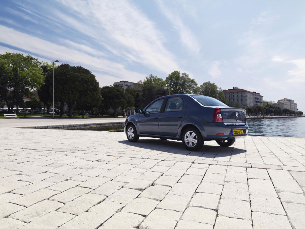Dacia Logan 