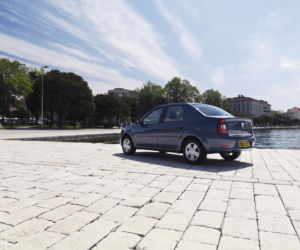 Dacia Logan 