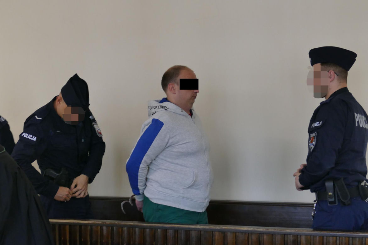 Spalił Pawła na przystanku, wyjdzie z więzienia po 40 latach? „ Zadał śmierć pokrzywdzonemu w sposób wyjątkowo makabryczny”