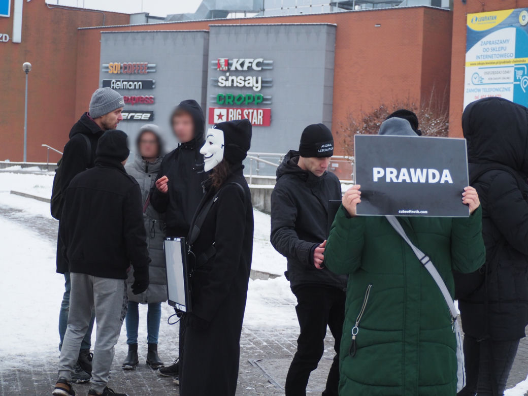 W Grudziądzu manifestowali aktywiści na rzecz zwierząt