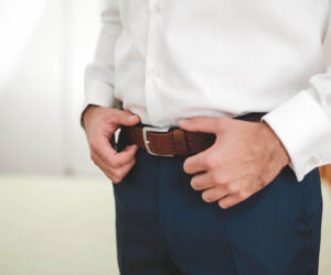 Twój pasek od spodni to „cichy wróg”. Lekarze ostrzegają: ten nawyk podnosi ciśnienie w brzuchu do niebezpiecznego poziomu