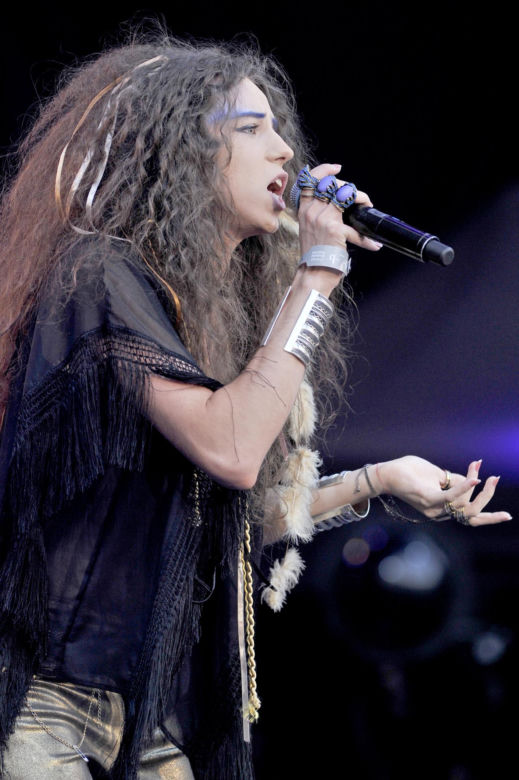 Michał Szpak chce łączyć ojcostwo z karierą w show-biznesie. Marzenia są silniejsze niż hejt