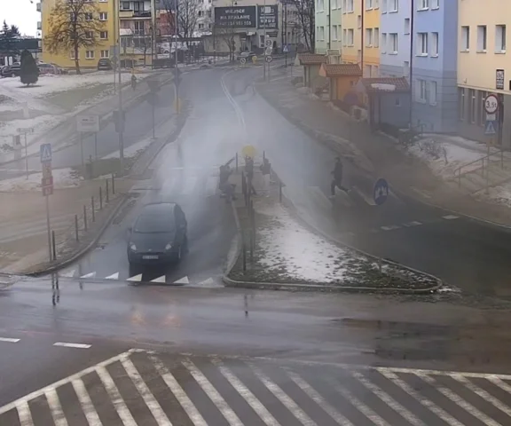 Bójka o 17-latkę. Wszystko nagrała kamera. Cztery osoby zatrzymane