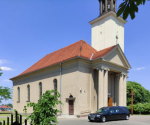 Pogrzeb 12-letniej Wiktorii w Brzozie. Nastolatka zginęła w wypadku w Bydgoszczy