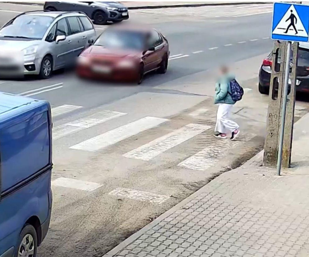 20-latek ominął auto i wjechał na zebrę. Przerażające zdarzenie z 10-latką