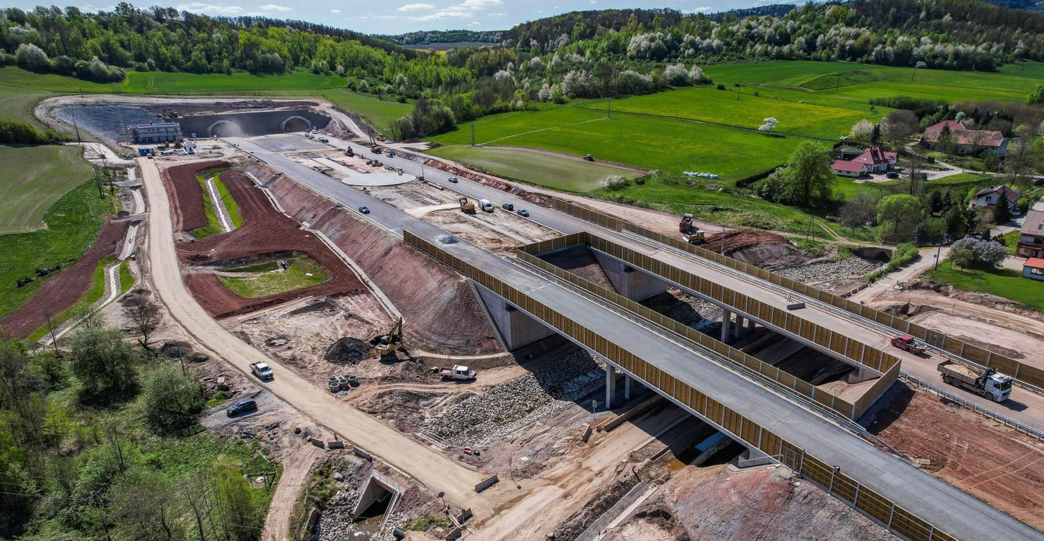 Wlot do tunelu na odcinku S3 Bolków - Kamienna Góra