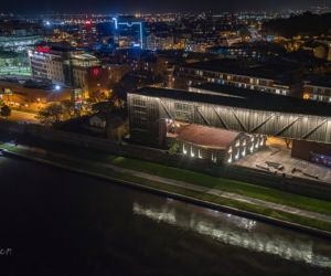 Kraków niczym Las Vegas. Takich zdjęć nocnego miasta jeszcze nie widziałeś!