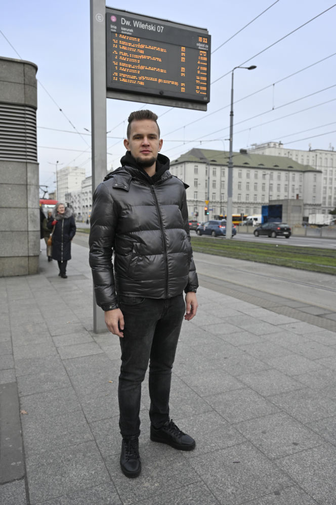 Koniec ze spaniem na siedzeniach w komunikacji miejskiej. Radni przegłosowali uchwałę