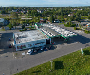 Podłożył ładunek w baku paliwa swojego auta