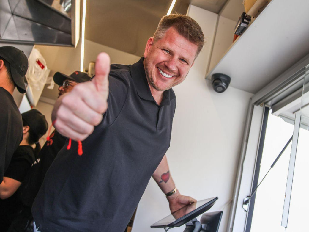 Filip Chajzer ma nowotwór? Trafił do szpitala, przed operacją pojednał się z bogiem