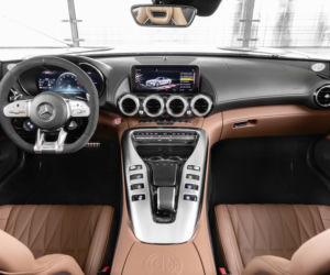 Wnętrze Mercedesa-AMG GT C (2018)