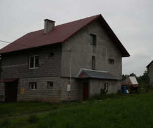 Syn stracił ziemię. Podpalił się pod Sejmem.