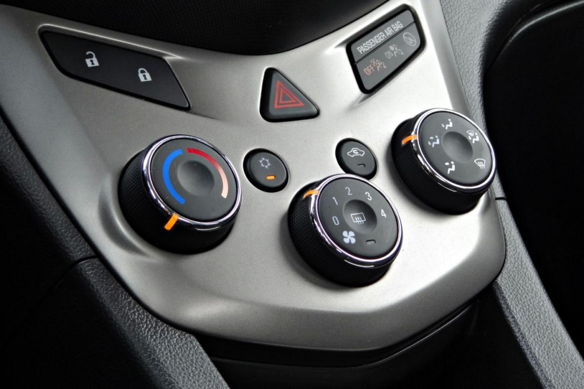 Chevrolet Aveo 5d 2013