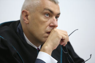 Giertych nie chce pomnika Kaczyńskiego. Stworzył sondę. Wyniki niejednego zaskoczą