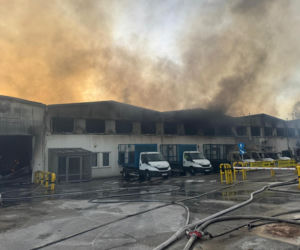 Gdynia pożar hali magazynowej