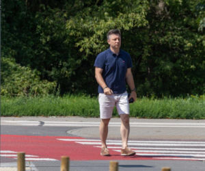 Michał Dworczyk skrócił spodnie za 100 zł