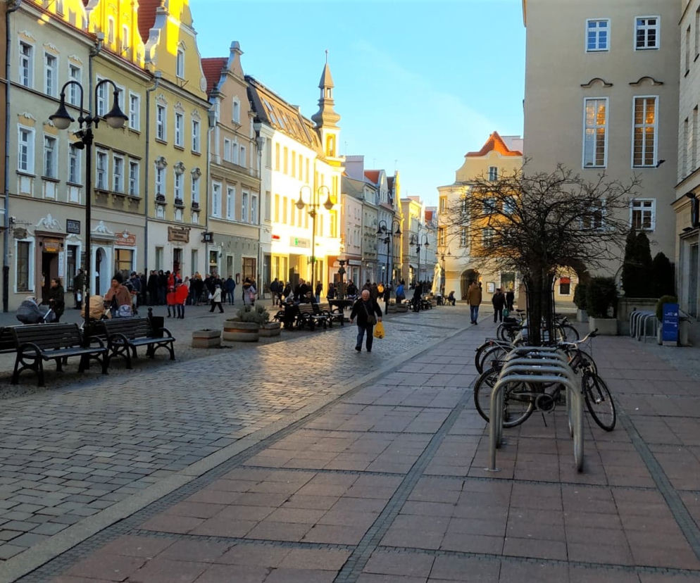 Opole Tłusty Czwartek. Tak mieszkańcy czekali na pączki!
