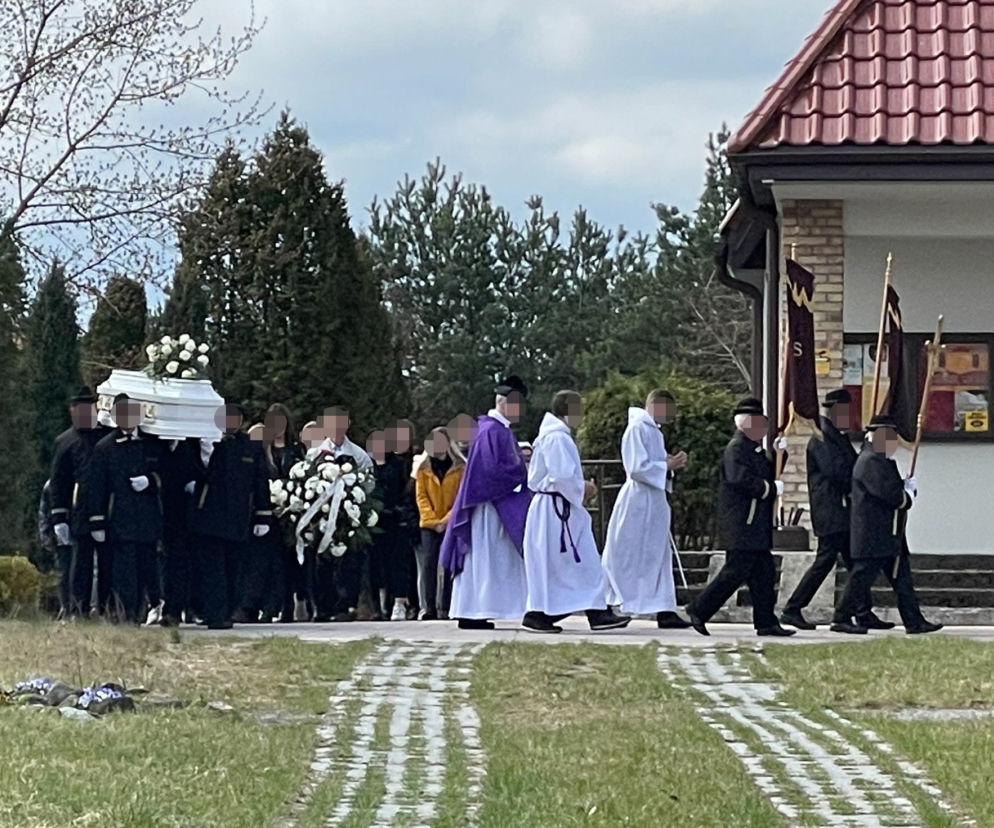 Pogrzeb 19-letniej Darii. Zginęła pod kołami volkswagena w Szymbarku