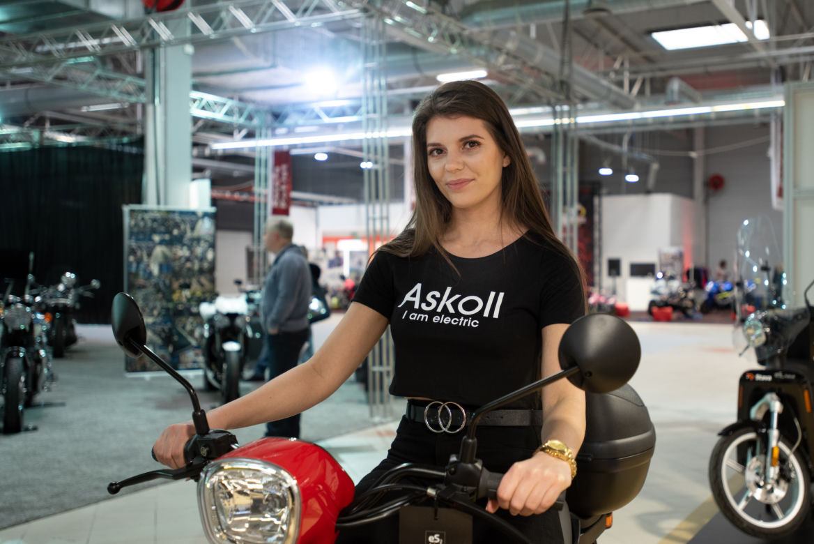 hostessy na Warsaw Motorcycle Show 2019 - GALERIA