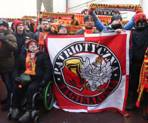 Prezydent na Jasnej Górze wśród kibiców. Podziękował za obronę  hasła „Bóg, Honor, Ojczyzna”