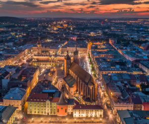 Kraków niczym Las Vegas. Takich zdjęć nocnego miasta jeszcze nie widziałeś