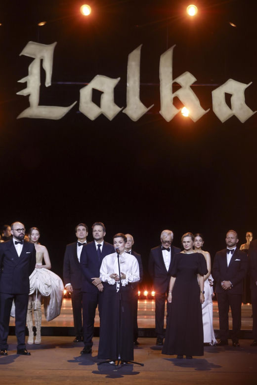 Nowacka, Cienkowska i Trzaskowski obejrzeli "Lalkę". Premiera w Teatrze Wielkim