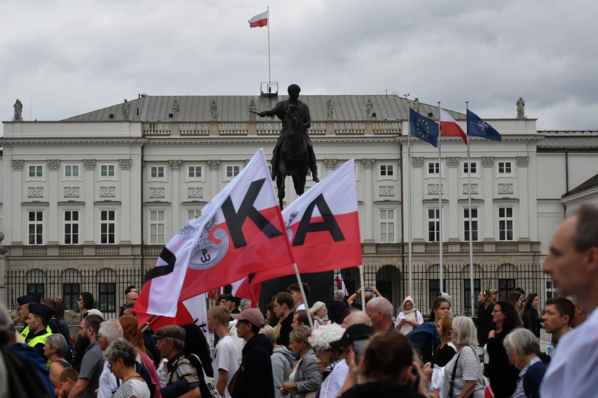 Zdjęcia z Marszu Powstania Warszawskiego